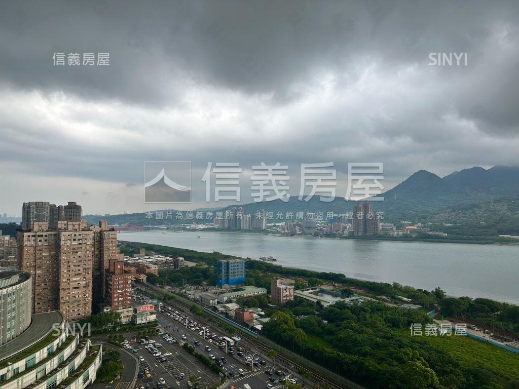 南加州朝南邊間河景房屋室內格局與周邊環境