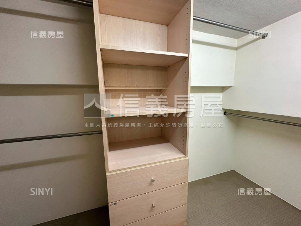 南加州朝南邊間河景房屋室內格局與周邊環境