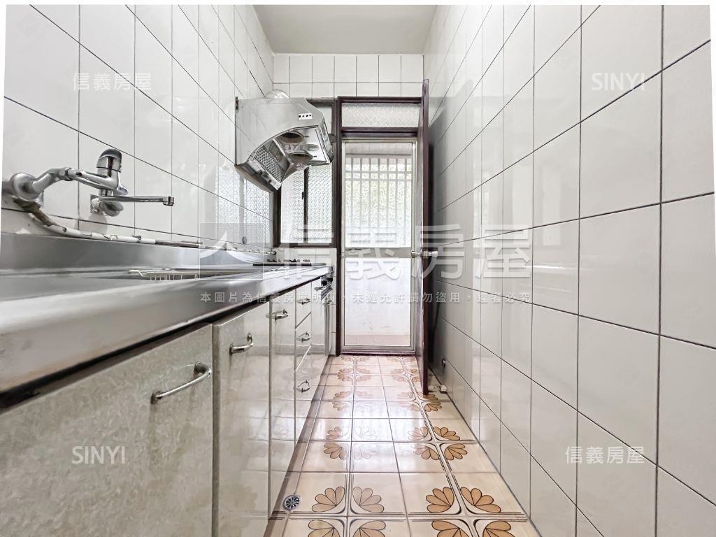 信義象山空氣清新美寓房屋室內格局與周邊環境