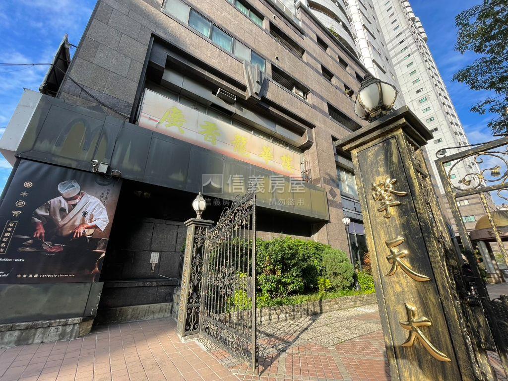 擎天雙星方正店鋪Ａ房屋室內格局與周邊環境