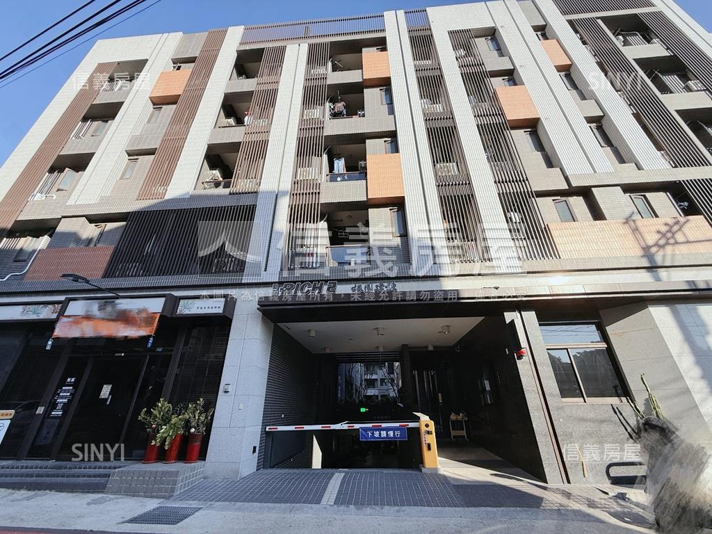 勤益Ｒｉｃｈ收租透天聖品房屋室內格局與周邊環境