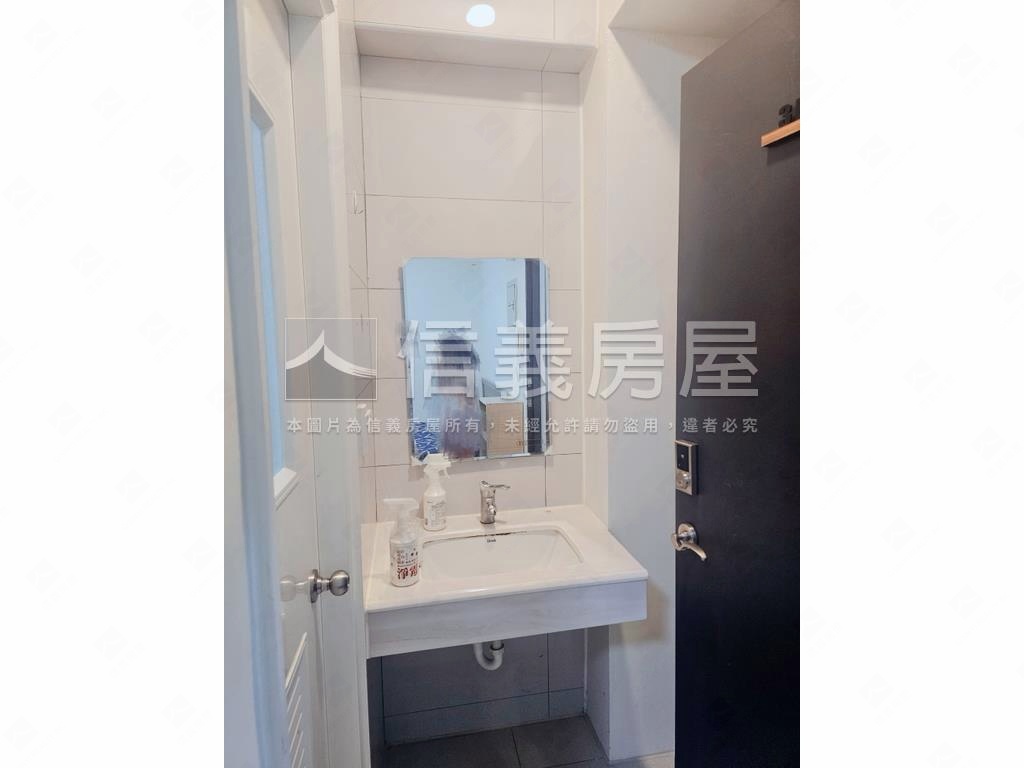 勤益Ｒｉｃｈ收租透天聖品房屋室內格局與周邊環境