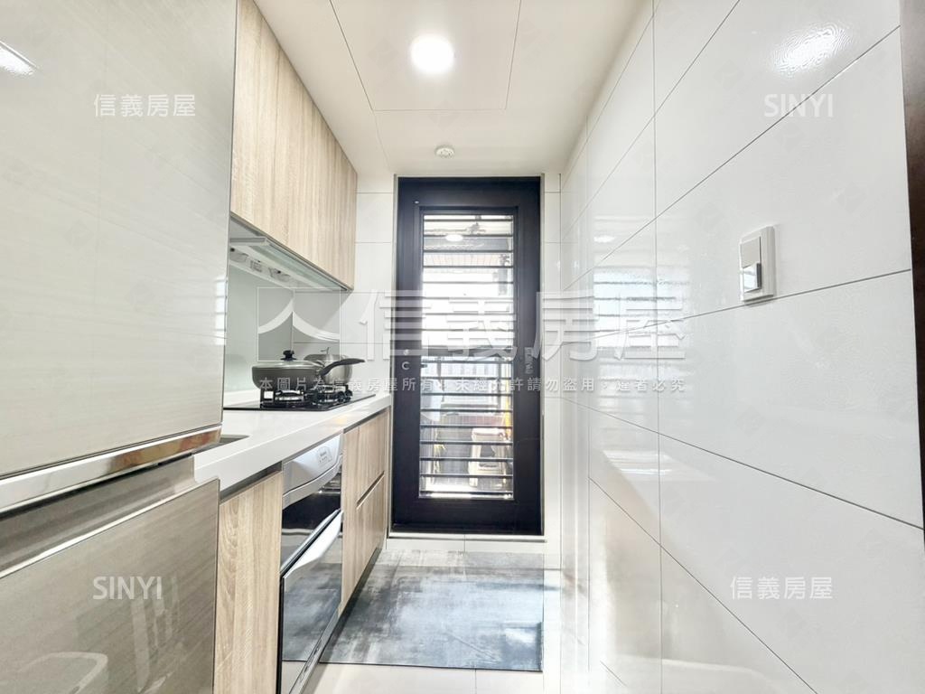 雙江翠方正兩房車位房屋室內格局與周邊環境