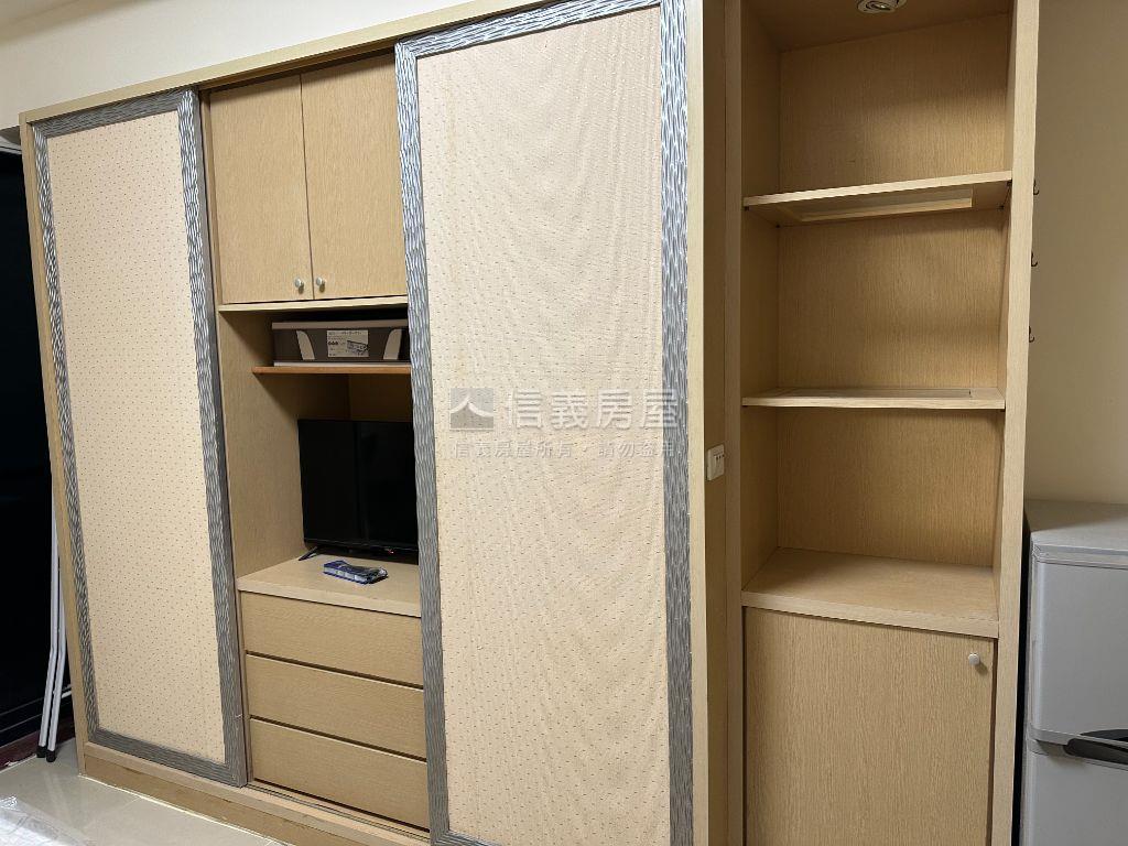 俠隱套房有車位房屋室內格局與周邊環境