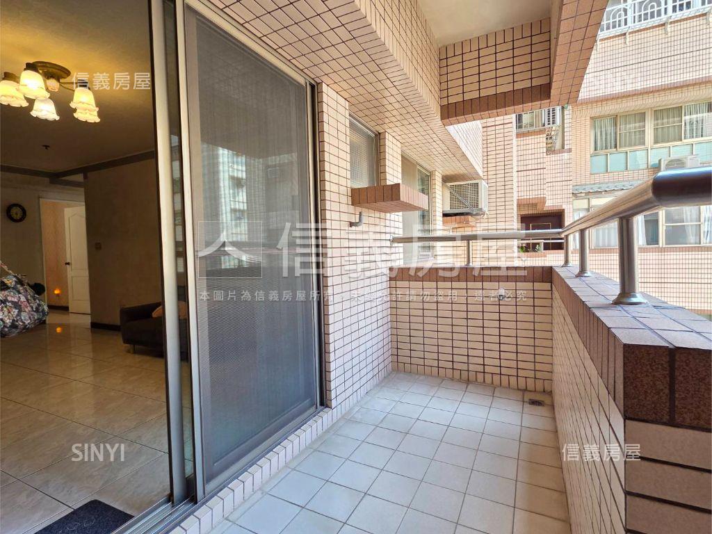 娃娃國高樓三房平車房屋室內格局與周邊環境