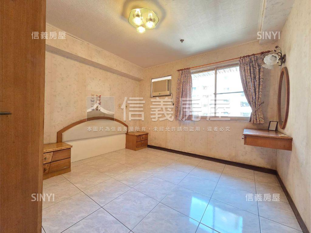 娃娃國高樓三房平車房屋室內格局與周邊環境