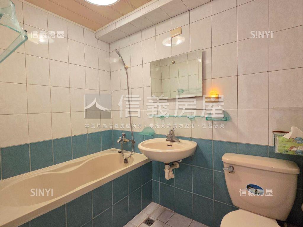 娃娃國高樓三房平車房屋室內格局與周邊環境