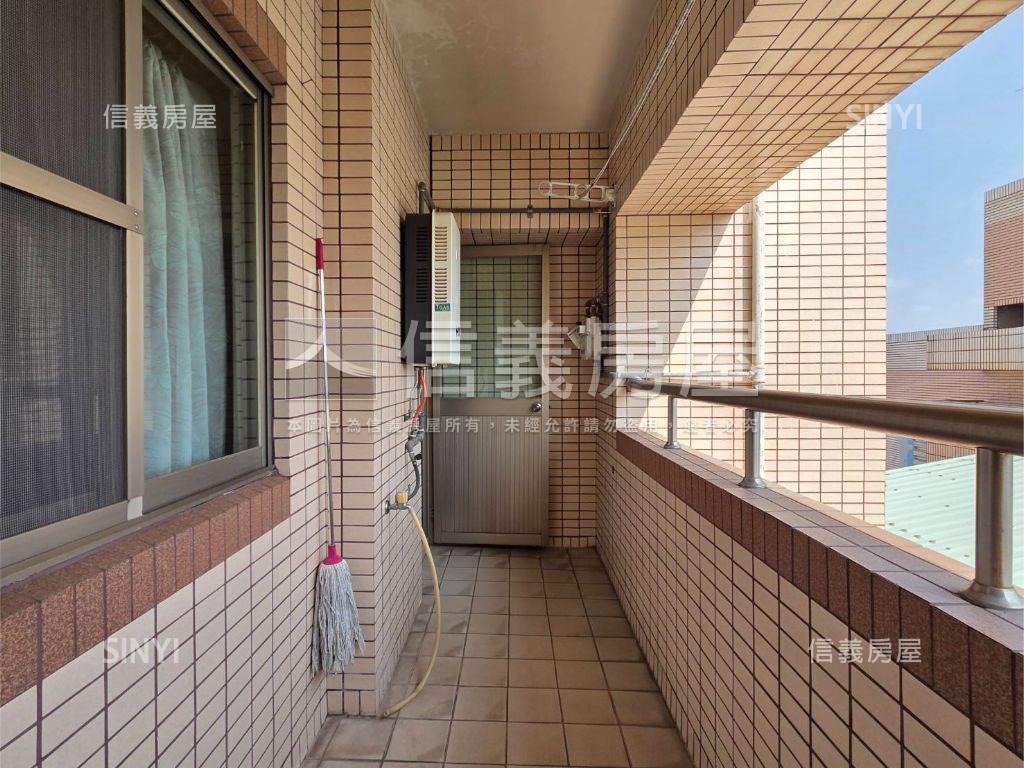 娃娃國高樓三房平車房屋室內格局與周邊環境