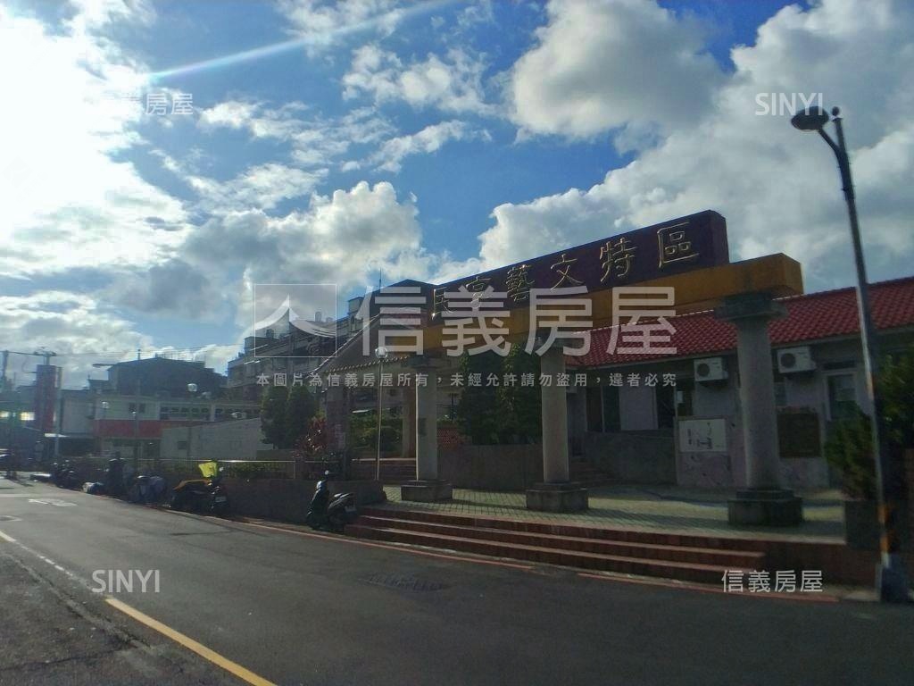 積穗小資黃金三樓房屋室內格局與周邊環境