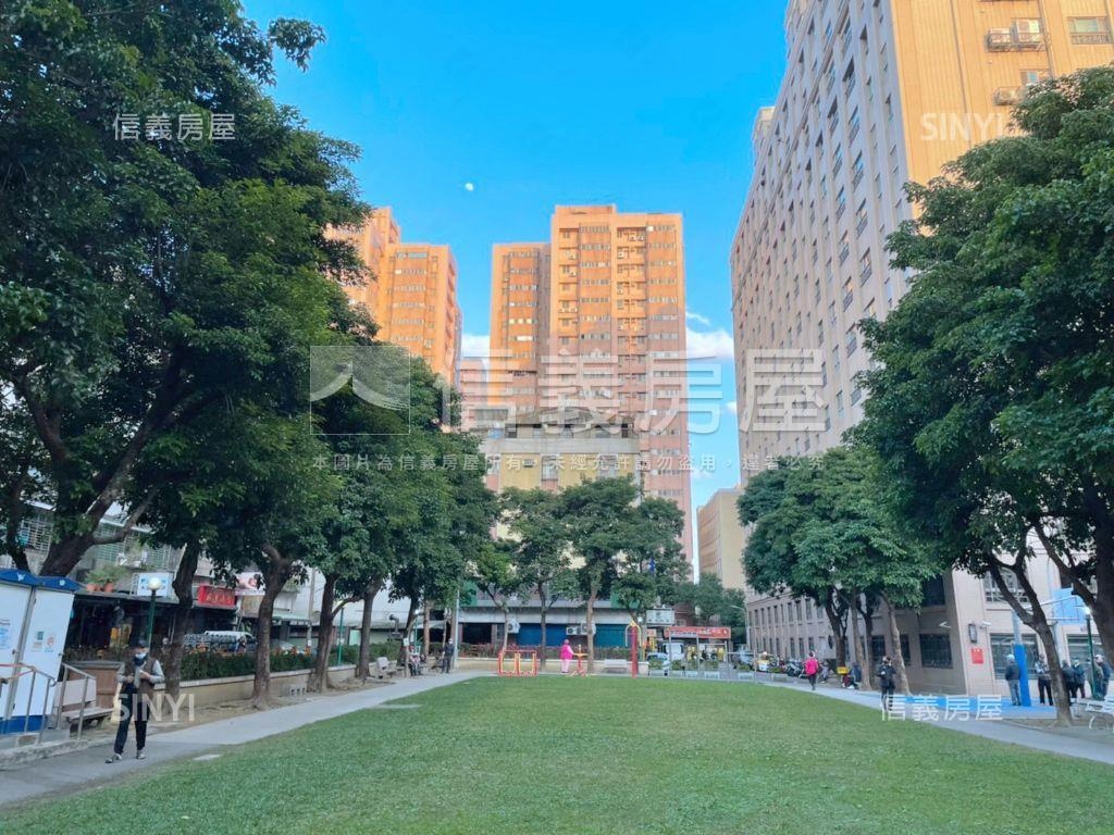 積穗小資黃金三樓房屋室內格局與周邊環境