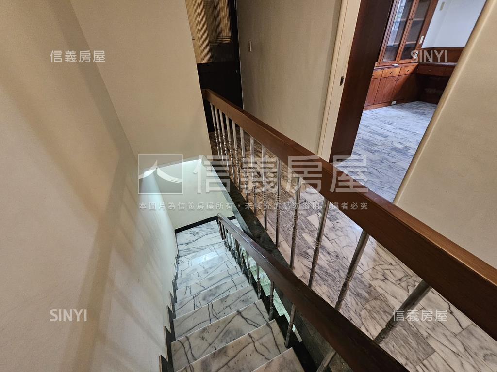 大安捷運瑞安邊間書香大苑房屋室內格局與周邊環境
