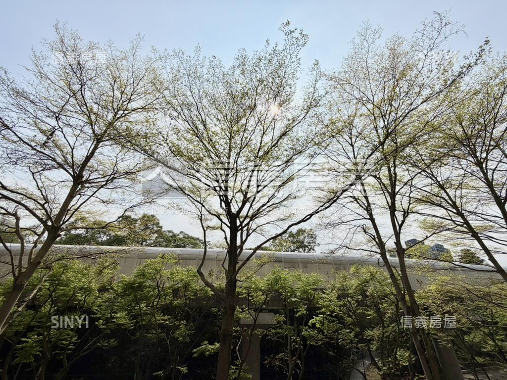 溫馨四房＊近捷運Ｂ１車位房屋室內格局與周邊環境