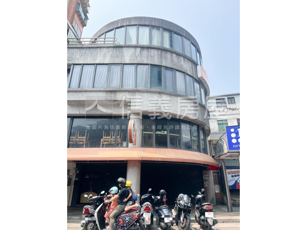 淡水鳳凰透天店面房屋室內格局與周邊環境