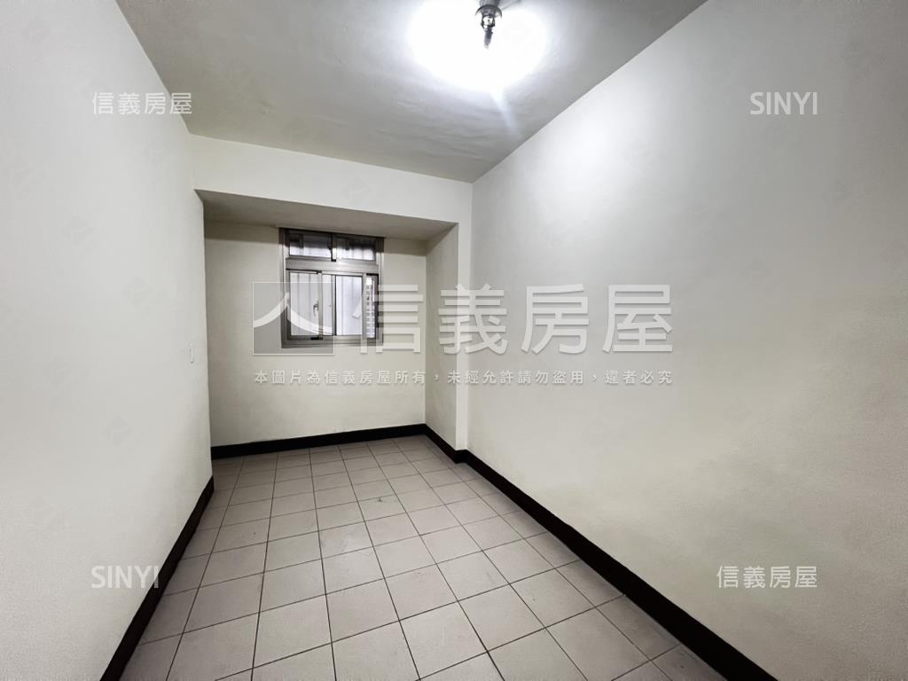 ⭐中興路視野佳三房房屋室內格局與周邊環境