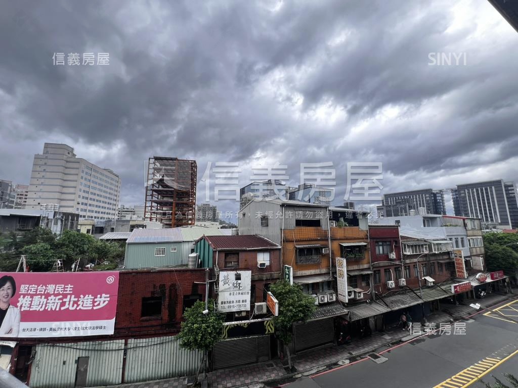 ⭐中興路視野佳三房房屋室內格局與周邊環境