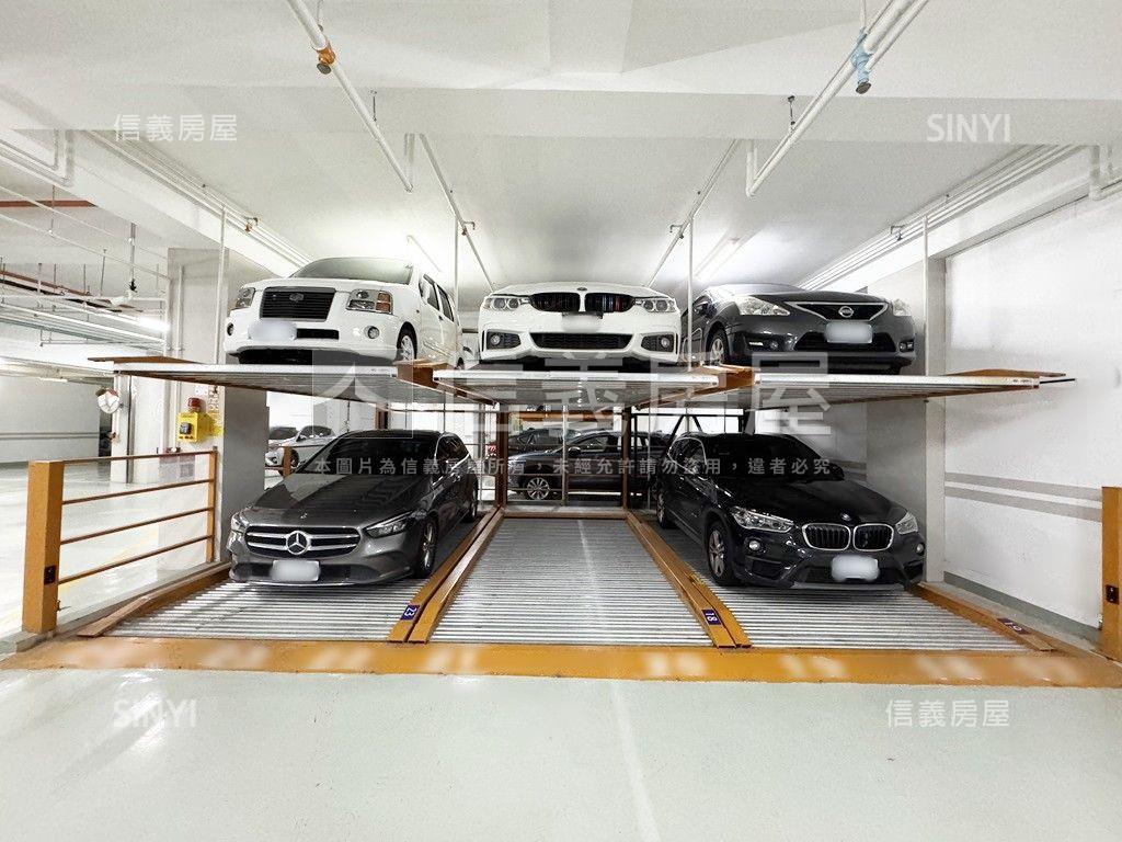 近高鐵天際美景二房附車位房屋室內格局與周邊環境
