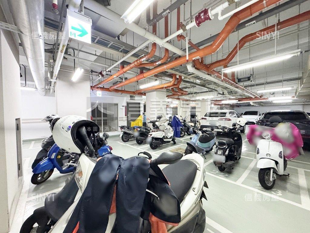 近高鐵天際美景二房附車位房屋室內格局與周邊環境