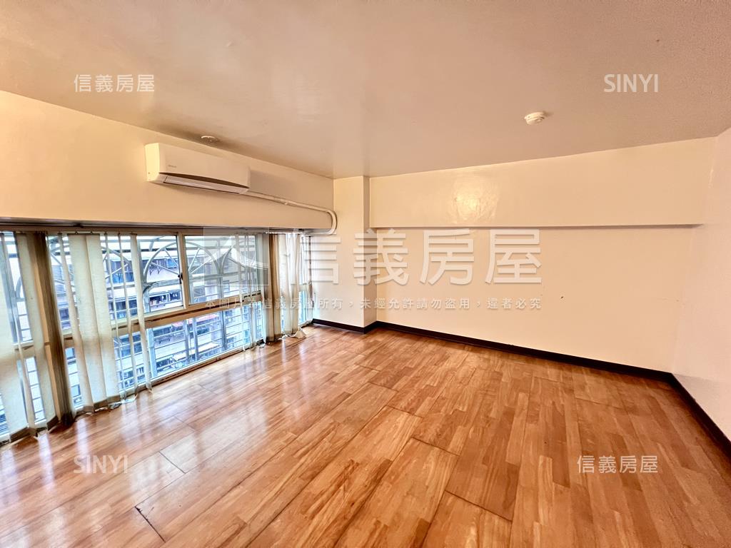 冠軍幸福美宅加車位房屋室內格局與周邊環境