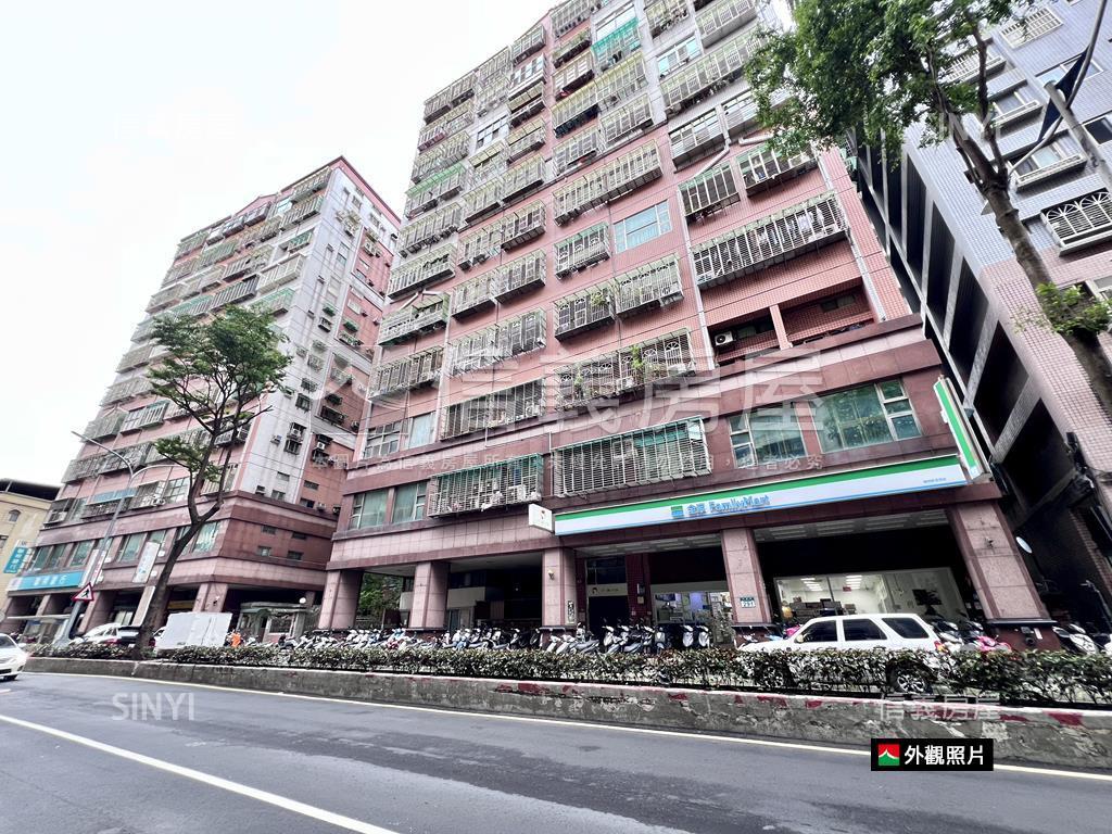 冠軍幸福美宅加車位房屋室內格局與周邊環境