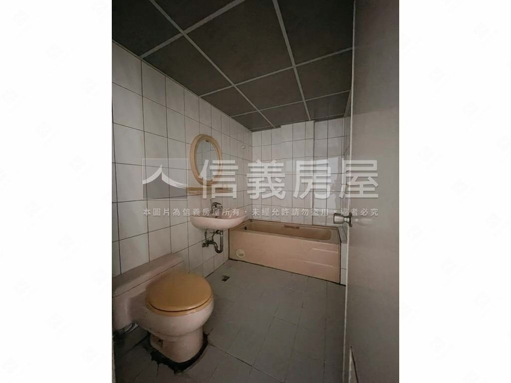 鹽行重劃旁大坪數透天店住房屋室內格局與周邊環境