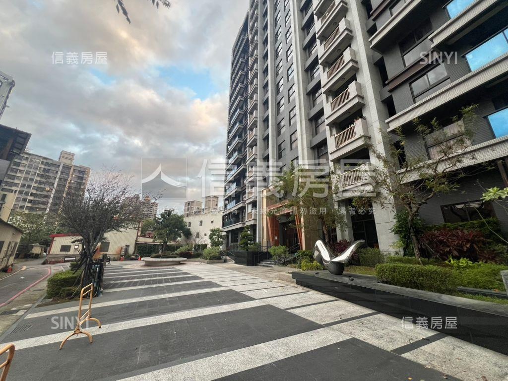 專任鴻灃ＡＲＴ高樓層美宅房屋室內格局與周邊環境