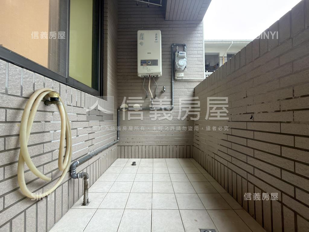 獨家明華校園景觀四房平車房屋室內格局與周邊環境