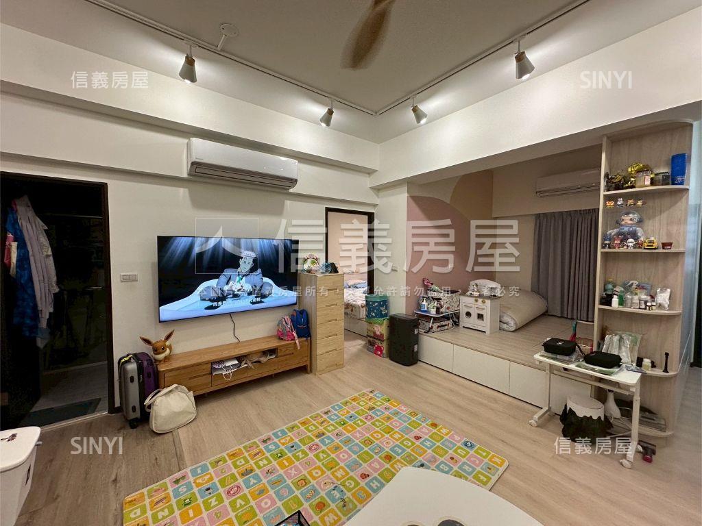欣世代輕奢兩房車位房屋室內格局與周邊環境