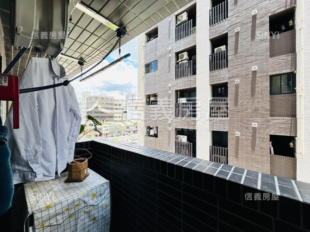欣世代輕奢兩房車位房屋室內格局與周邊環境