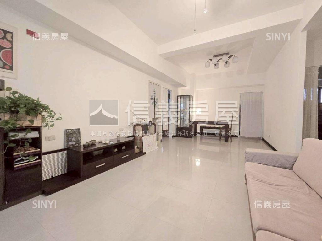 法國賞優美三房房屋室內格局與周邊環境