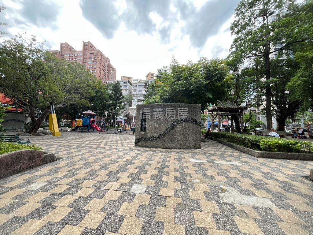 三面採光邊間美廈房屋室內格局與周邊環境