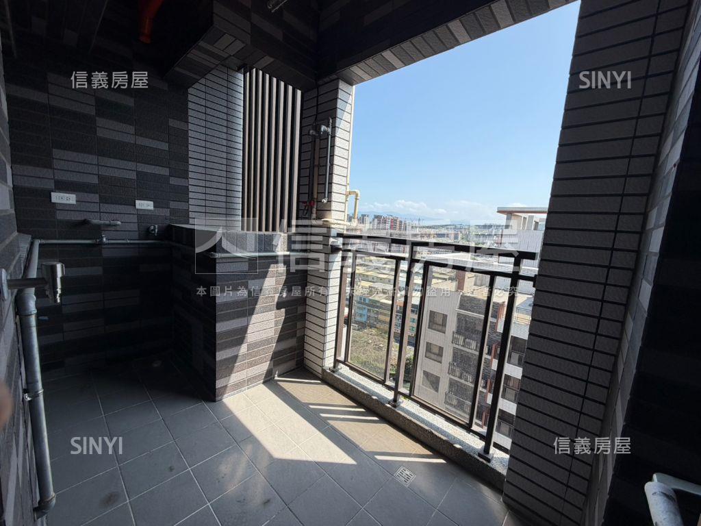 稀有高樓層採光兩房車位房屋室內格局與周邊環境