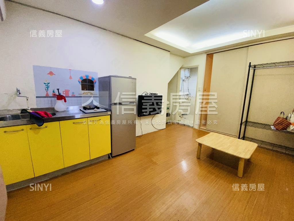 中正一樓好稀有房屋室內格局與周邊環境