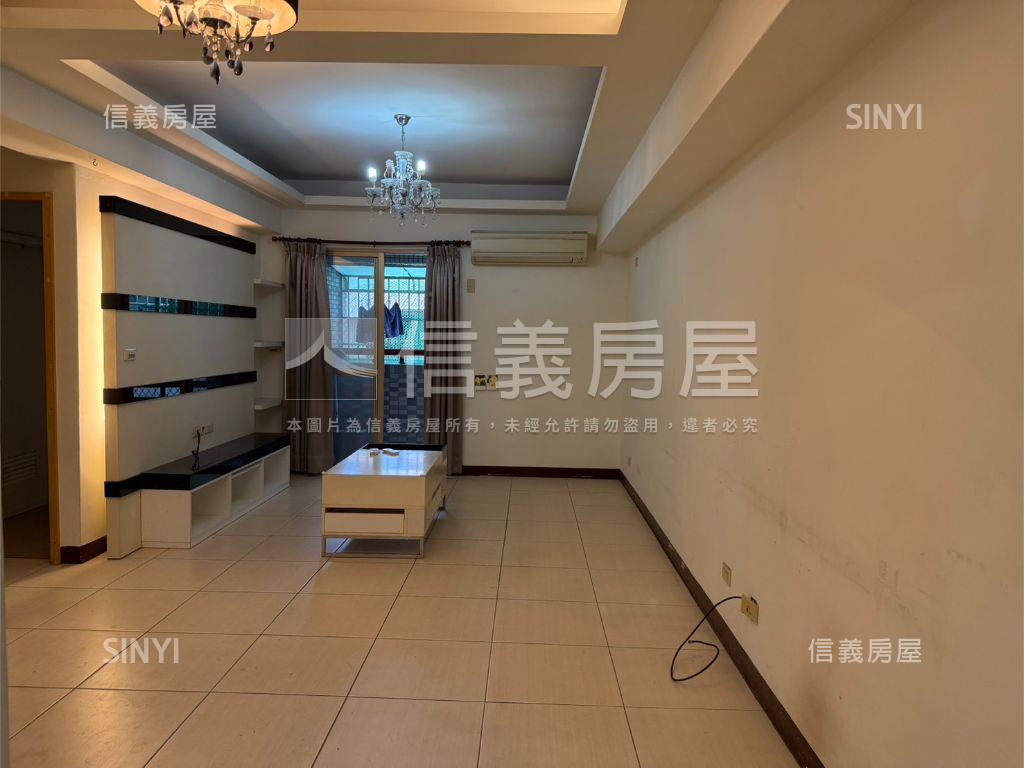 早安衛道三房車位房屋室內格局與周邊環境