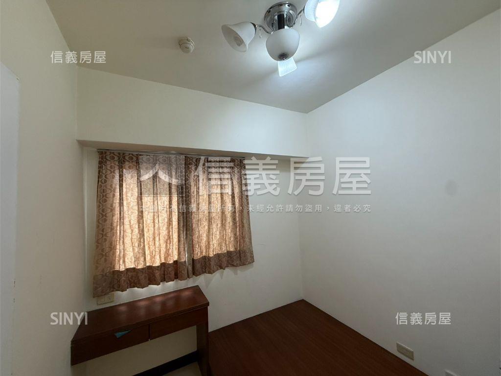 早安衛道三房車位房屋室內格局與周邊環境