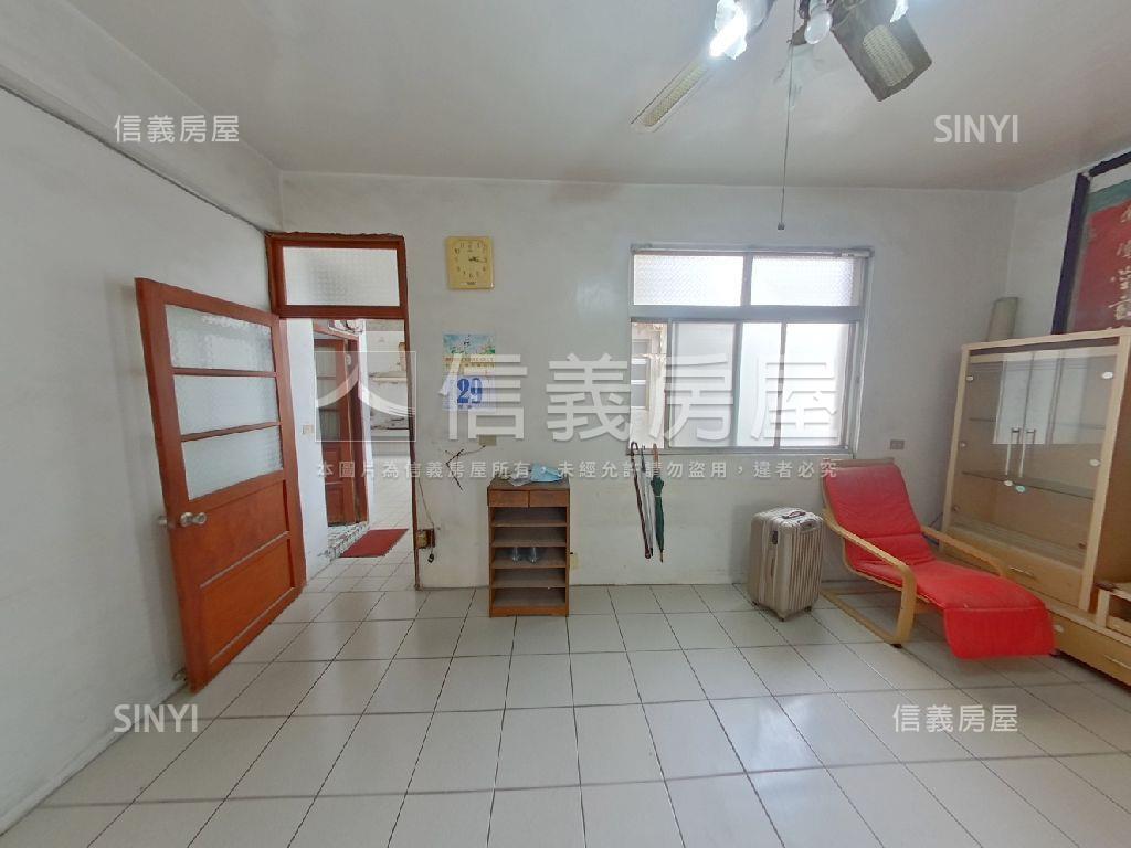 專委近大遠百大４房房屋室內格局與周邊環境