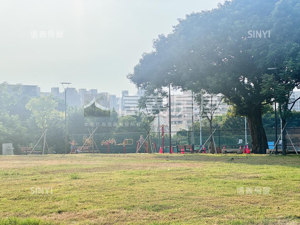 專委近大遠百大４房房屋室內格局與周邊環境