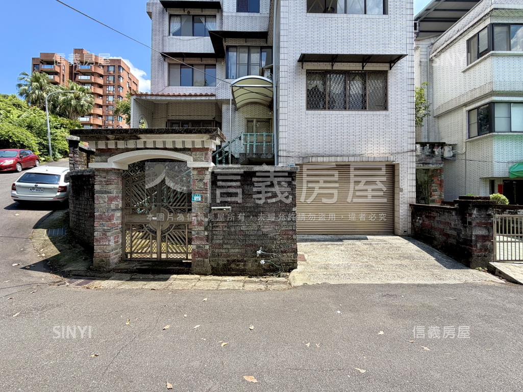 長春路邊間採光大透天房屋室內格局與周邊環境