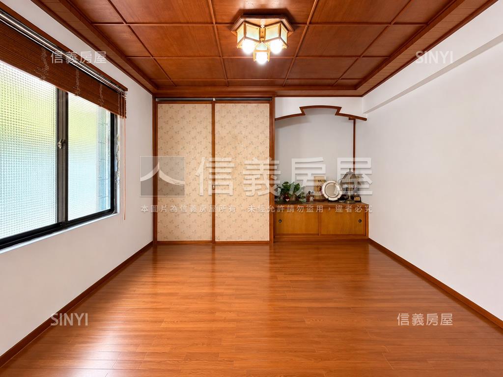長春路邊間採光大透天房屋室內格局與周邊環境