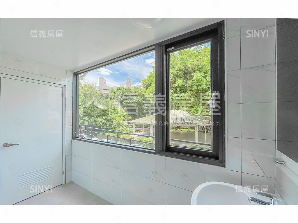 大連路大面寬透天房屋室內格局與周邊環境