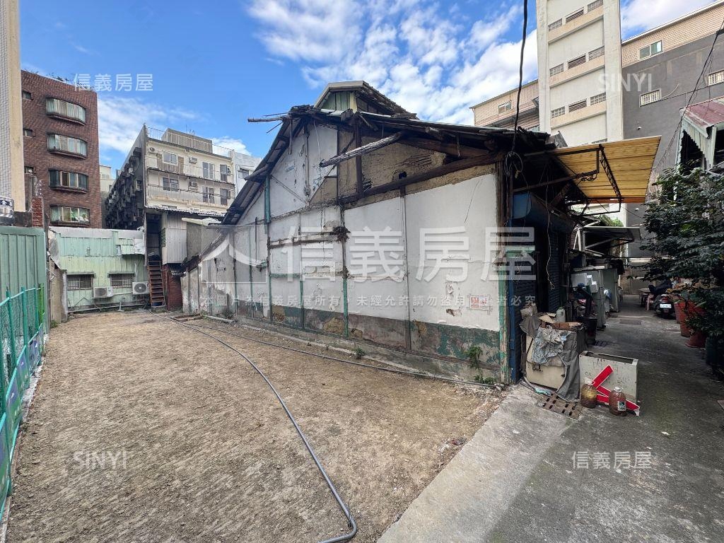 大智路旁透天木造屋房屋室內格局與周邊環境
