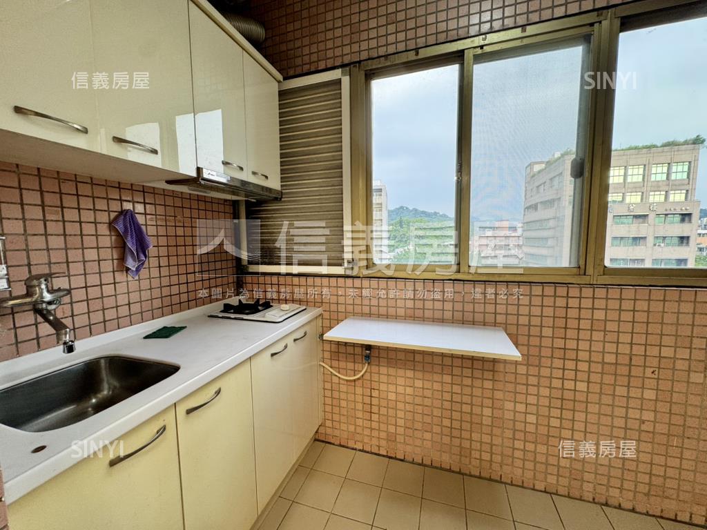都會名園後棟林蔭景觀房屋室內格局與周邊環境