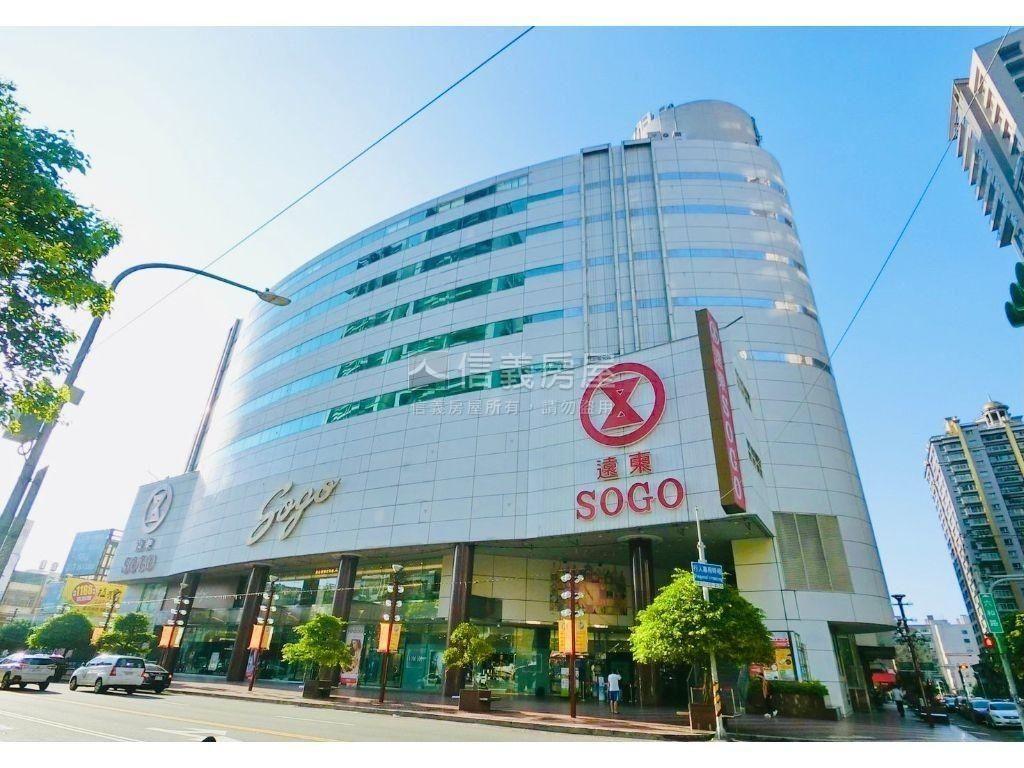 ＳＯＧＯ旁三角窗收租店面房屋室內格局與周邊環境