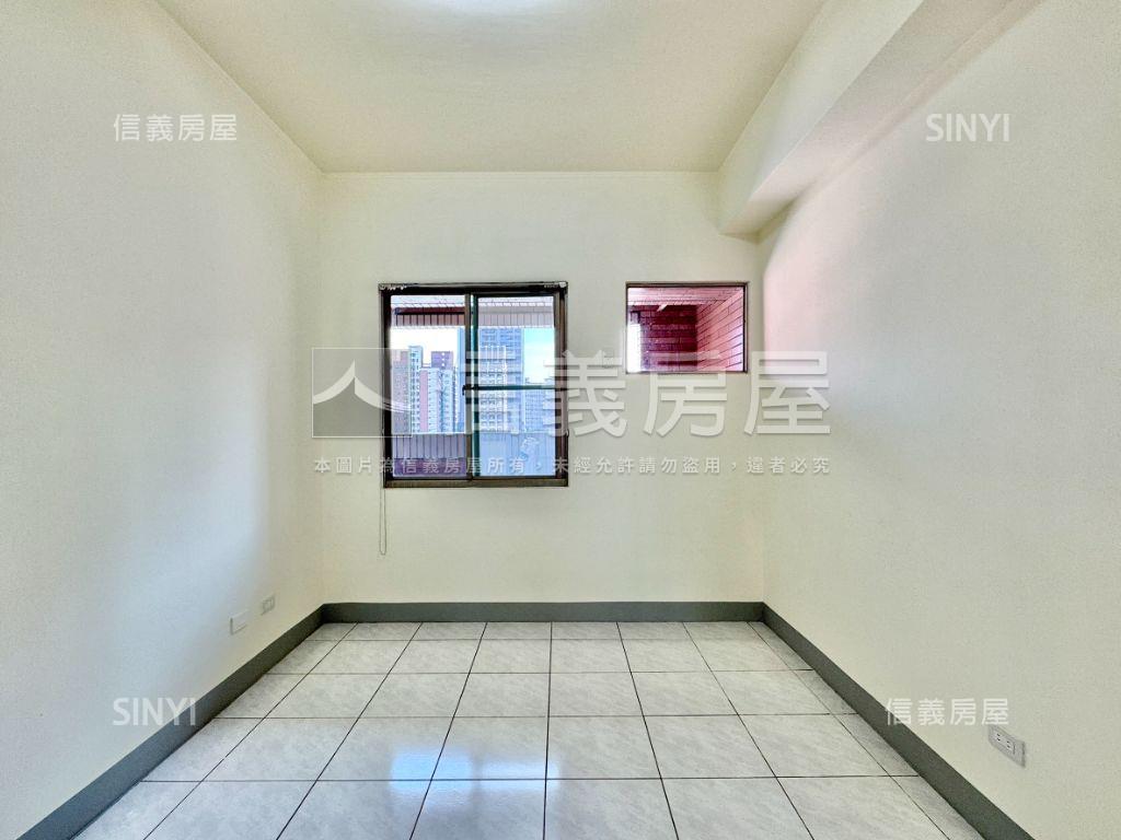 【高鐵精選】山景採光３房房屋室內格局與周邊環境