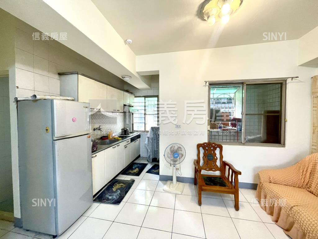 都會公園站美３房房屋室內格局與周邊環境