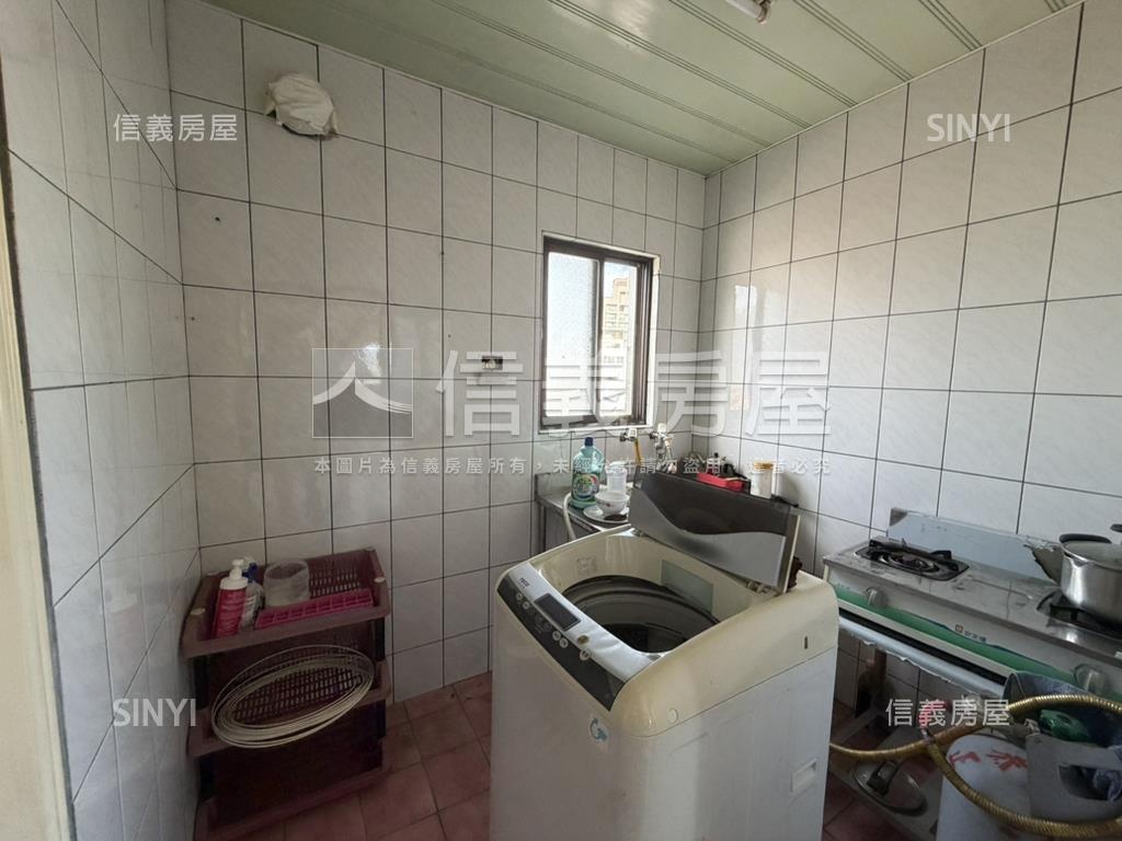 邊間三面採光頂加佳房屋室內格局與周邊環境