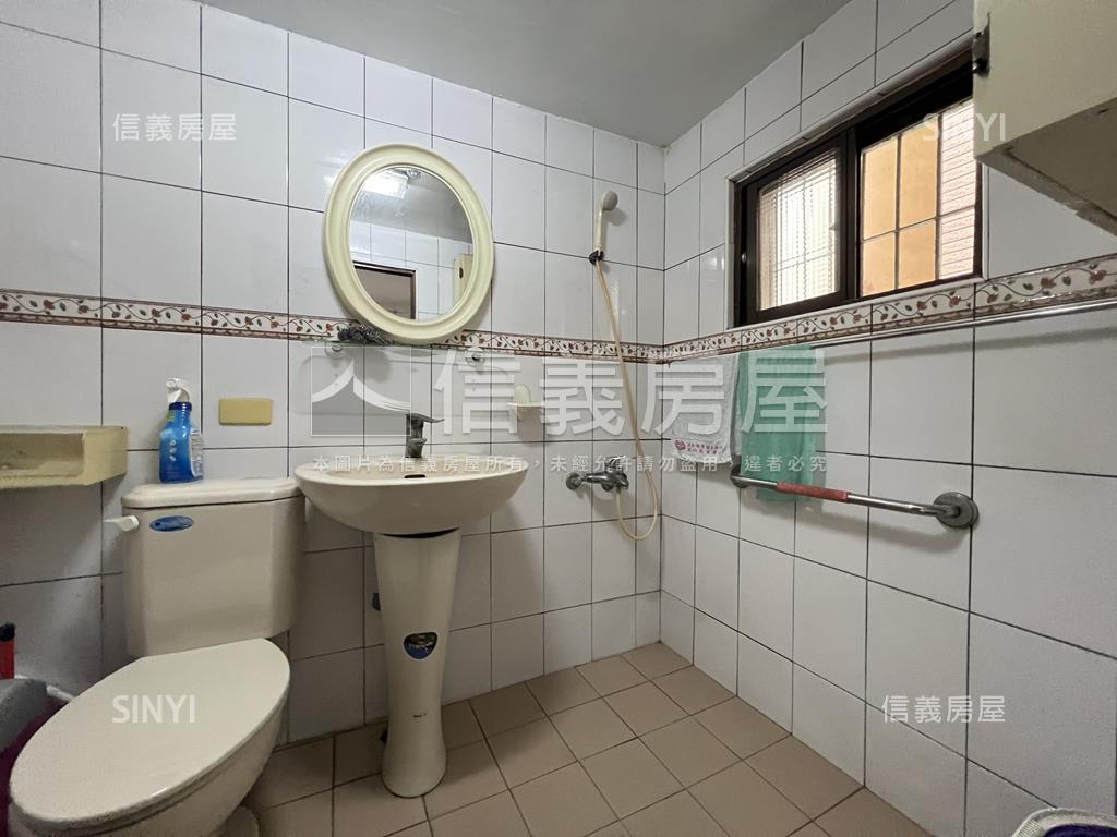 瑞隆東路靚美透天房屋室內格局與周邊環境