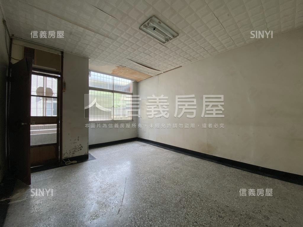 南紡對面巷內傳統透天房屋室內格局與周邊環境