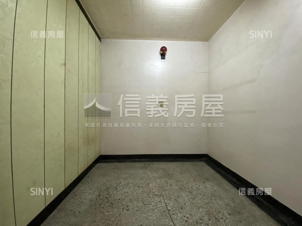 南紡對面巷內傳統透天房屋室內格局與周邊環境