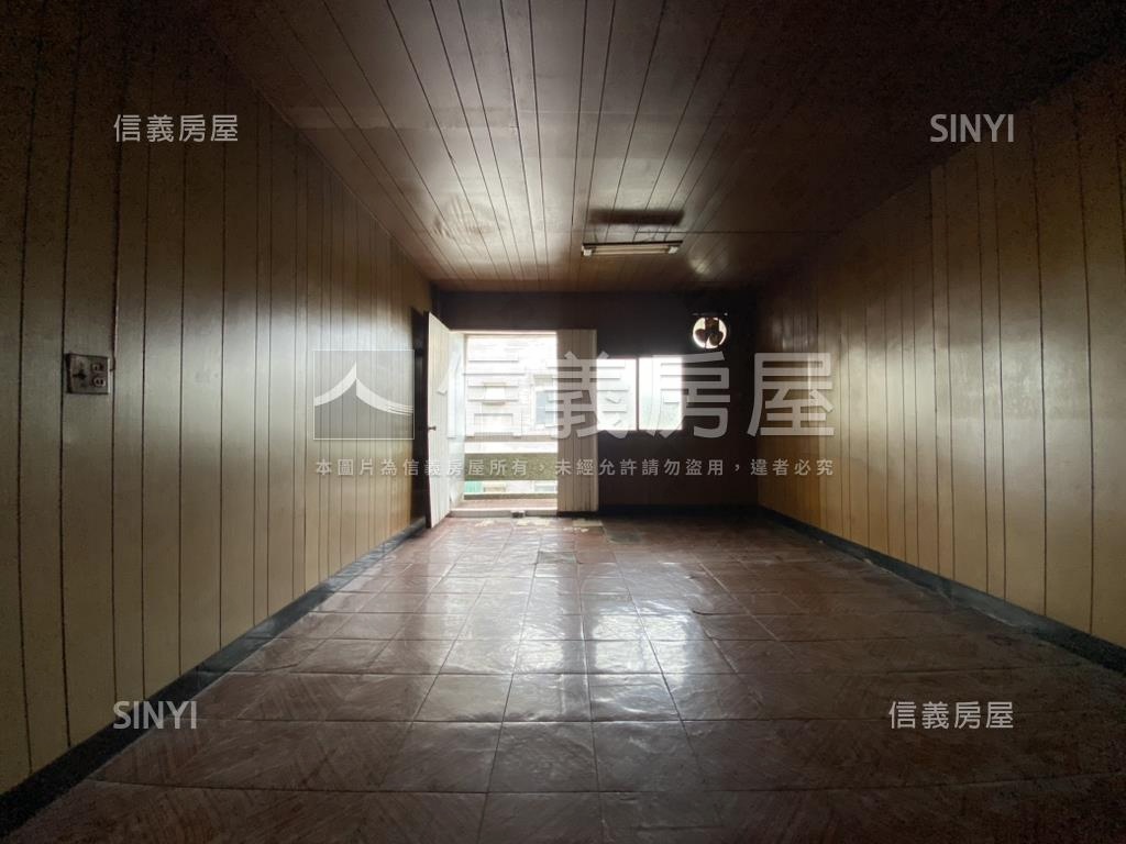 南紡對面巷內傳統透天房屋室內格局與周邊環境