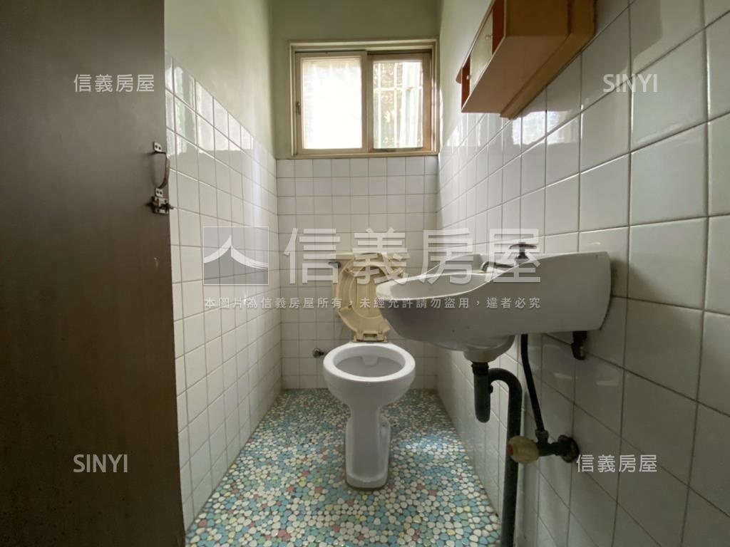 南紡對面巷內傳統透天房屋室內格局與周邊環境